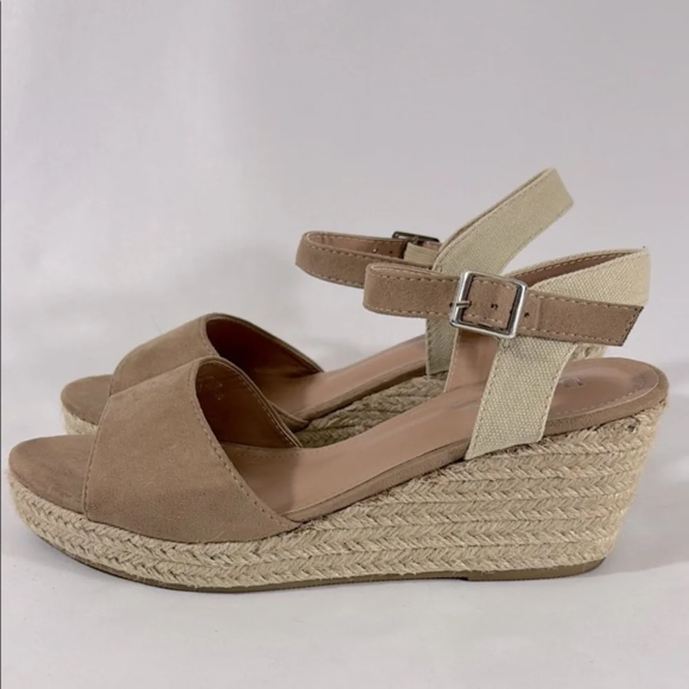 Mayari Tan Wedge Sandals Natural Suede